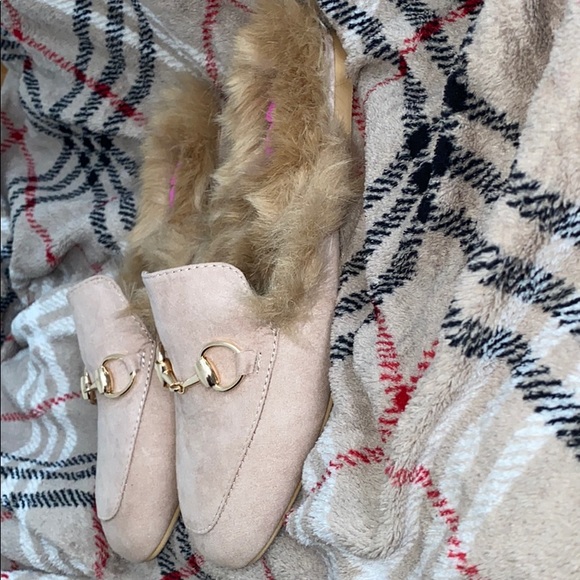 🛑 NO restock🛑Nude/Tan Fur Loafer Flat Mule Slides Size 7 LAST PR‼️ - Picture 4 of 9